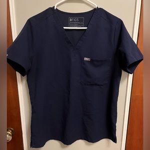Figs Women’s Technical Collection Catarina One Pocket Scrub Top, Navy, Size M